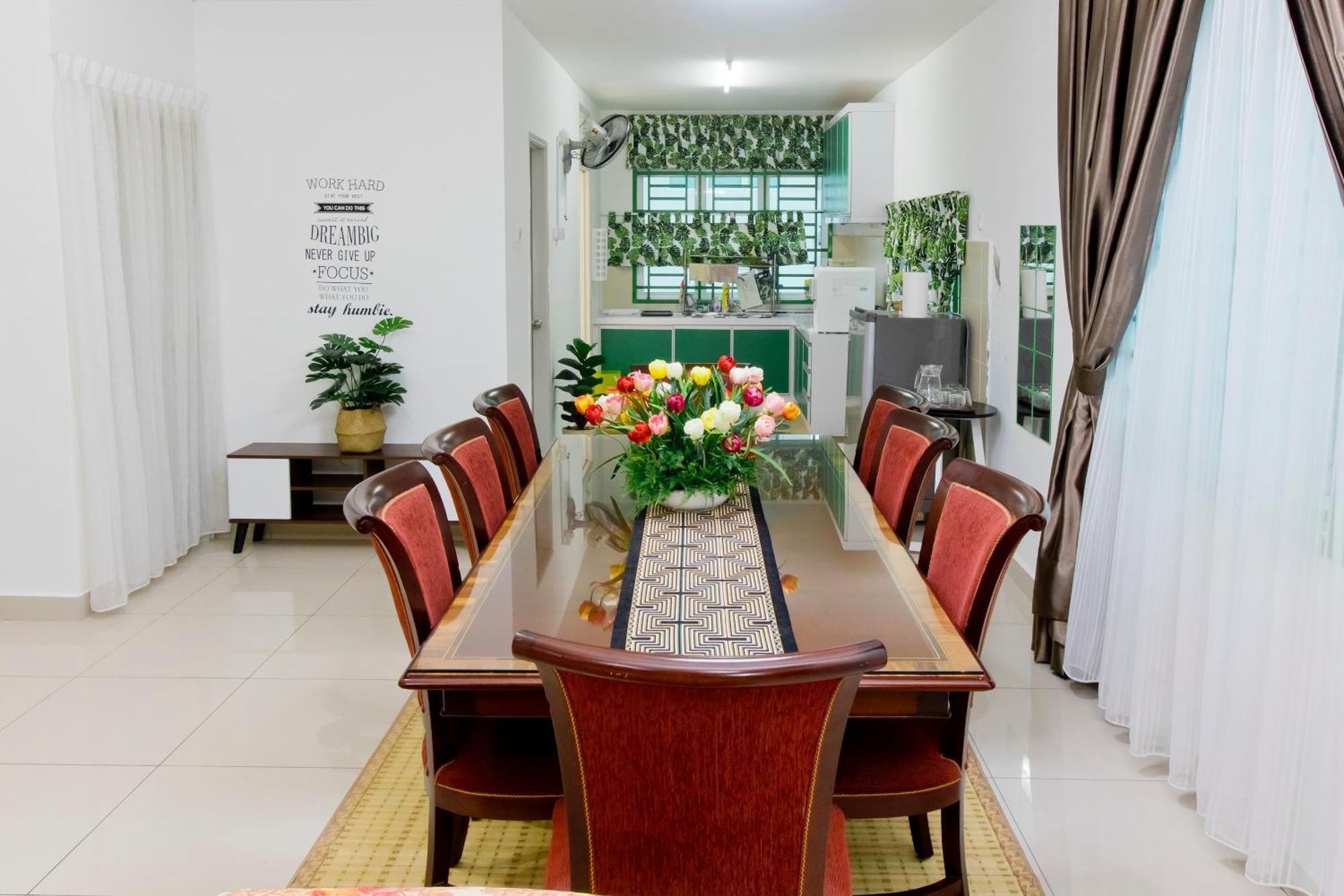 Desaru 16Pax Family With Private Mini Pool & Jacuzzi Villa Kota Tinggi Exterior photo